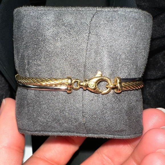 David Yurman - Link Crossover Link Bracelet
18K Yellow Gold with Diamonds, 3mm - Picture 5 of 6